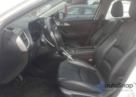 2018 Mazda 3 Touring z USA, uszkodzony, nr VIN 3MZBN1V3XJM160563